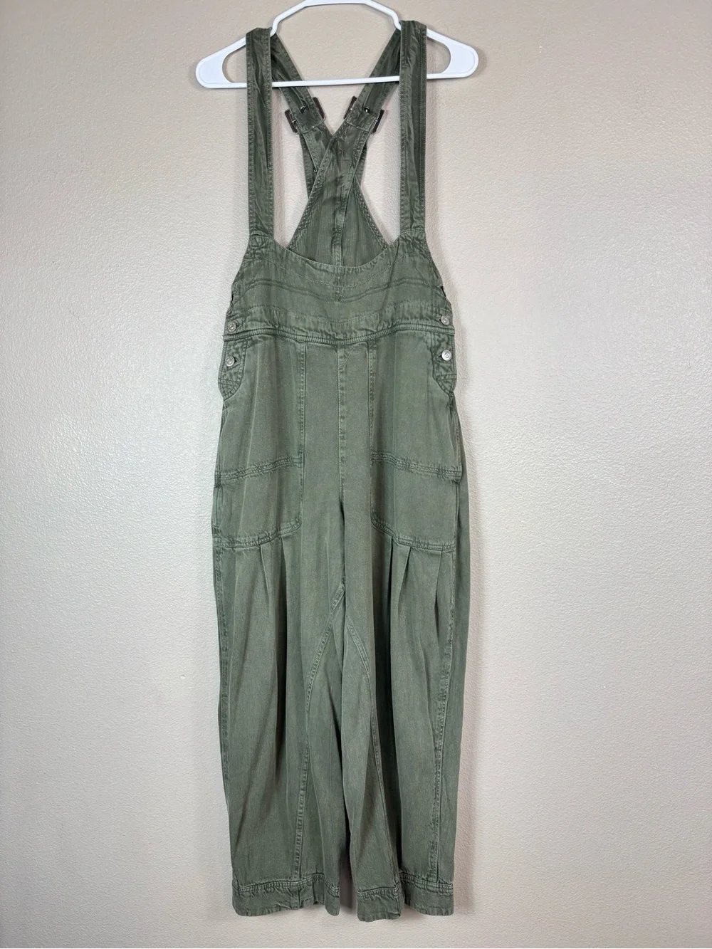 Free People Felix tapered baggy overalls dusty olive size XS D